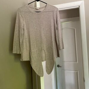 Striped quartered sleeve size small